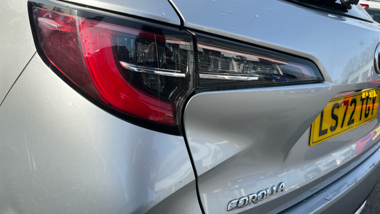 Toyota Corolla 2.0 VVT-i Hybrid Design 5dr CVT Hybrid Estate